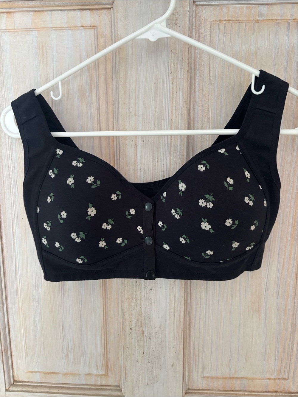 Front-Closure Wireless Floral Bra - Black - Picture 2 of 6